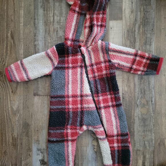 Baby Clothing Lot (5 outfits) 3-6 mo Winter Season Old Navy, PJ Place, Chick Pea - Picture 10 of 11